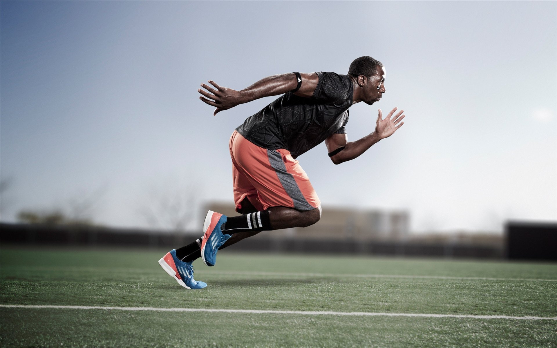 九游娱乐APP-哈伦100米蝶泳决赛发挥稳定